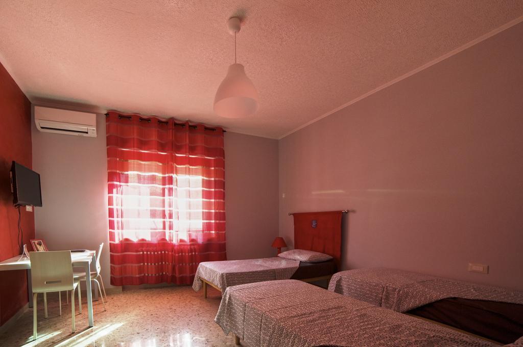 Montesilvano Marina Villa Elena الغرفة الصورة